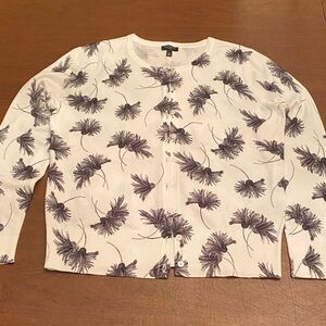 🎉HP🎉 Talbots White and Black Print Cardigan Sweater